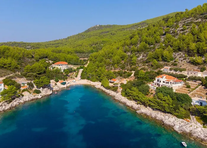 Karbuni Bb Ii דירה